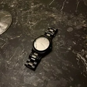 Michael Kors | Accessories | Michael Kors Oversized Slim  display picture 2